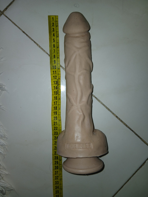 دیلدو ۳۰ سانتی